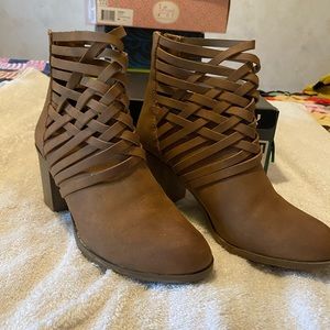 Arizona Jean co booties